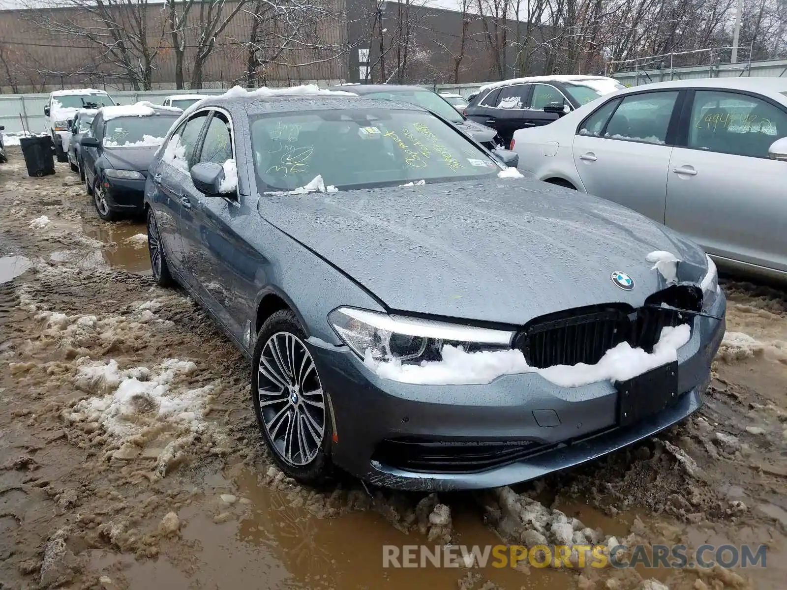 1 Фотография поврежденного автомобиля WBAJA7C59KG912179 BMW 5 SERIES 2019