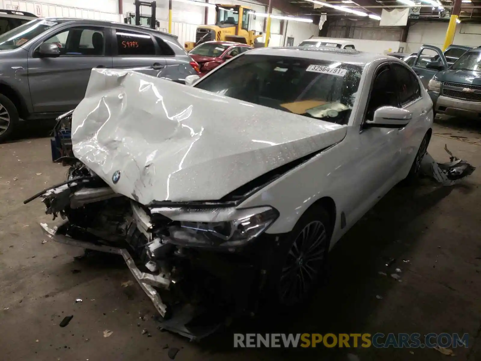 2 Photograph of a damaged car WBAJA7C59KWW07318 BMW 5 SERIES 2019