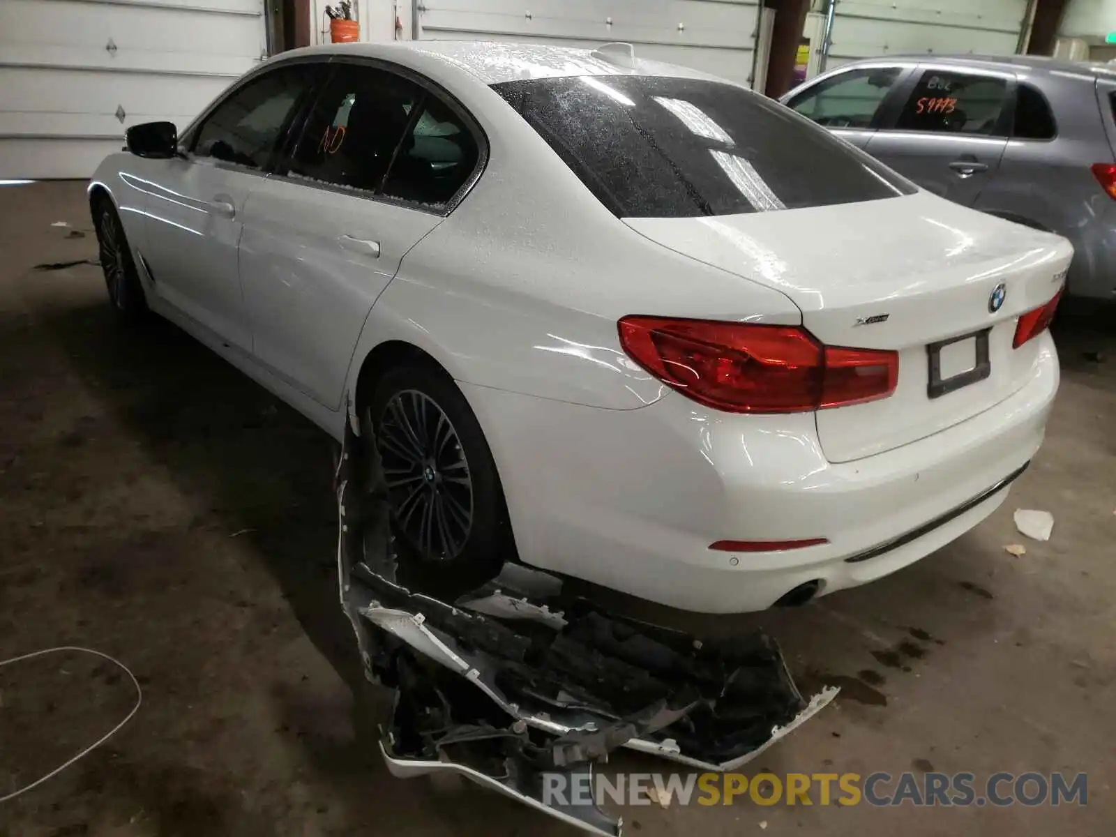 3 Photograph of a damaged car WBAJA7C59KWW07318 BMW 5 SERIES 2019