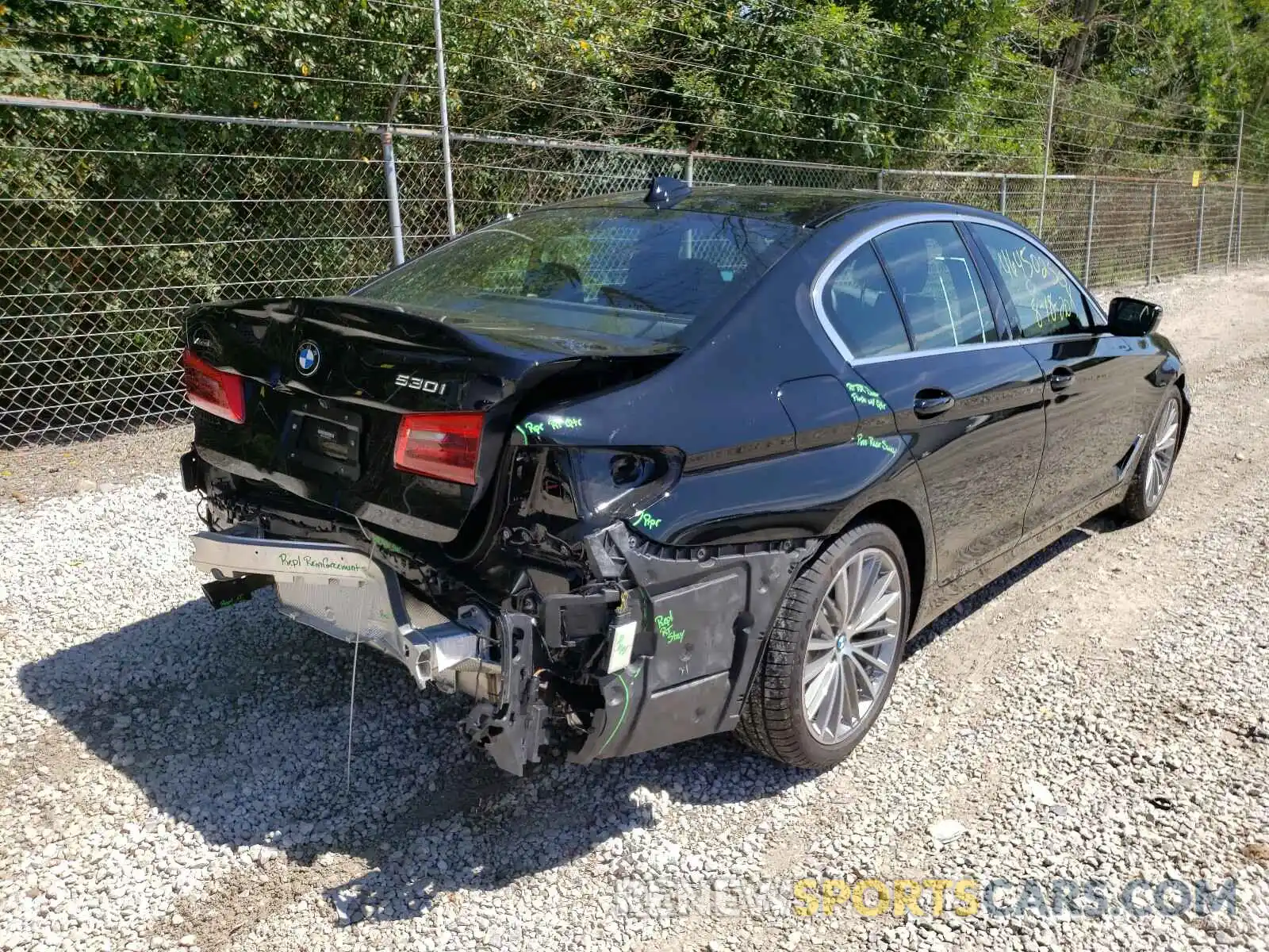 4 Photograph of a damaged car WBAJA7C59KWW13961 BMW 5 SERIES 2019