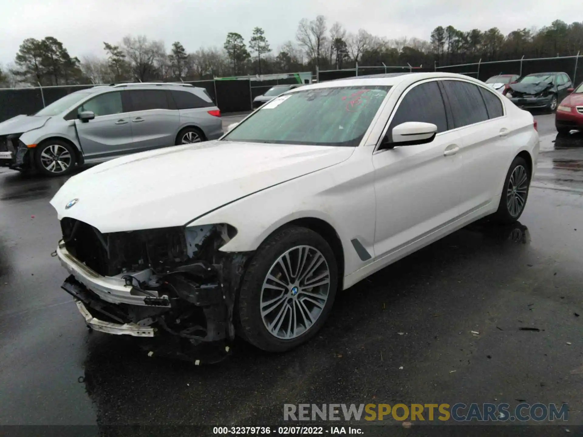 2 Photograph of a damaged car WBAJA7C59KWW17833 BMW 5 SERIES 2019