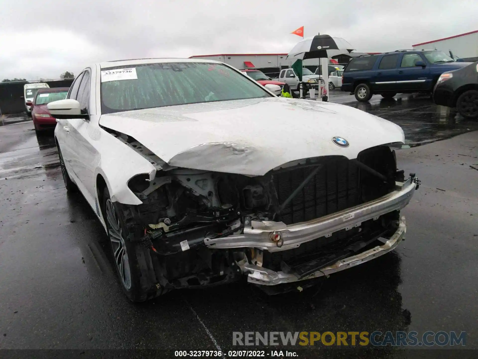 6 Photograph of a damaged car WBAJA7C59KWW17833 BMW 5 SERIES 2019