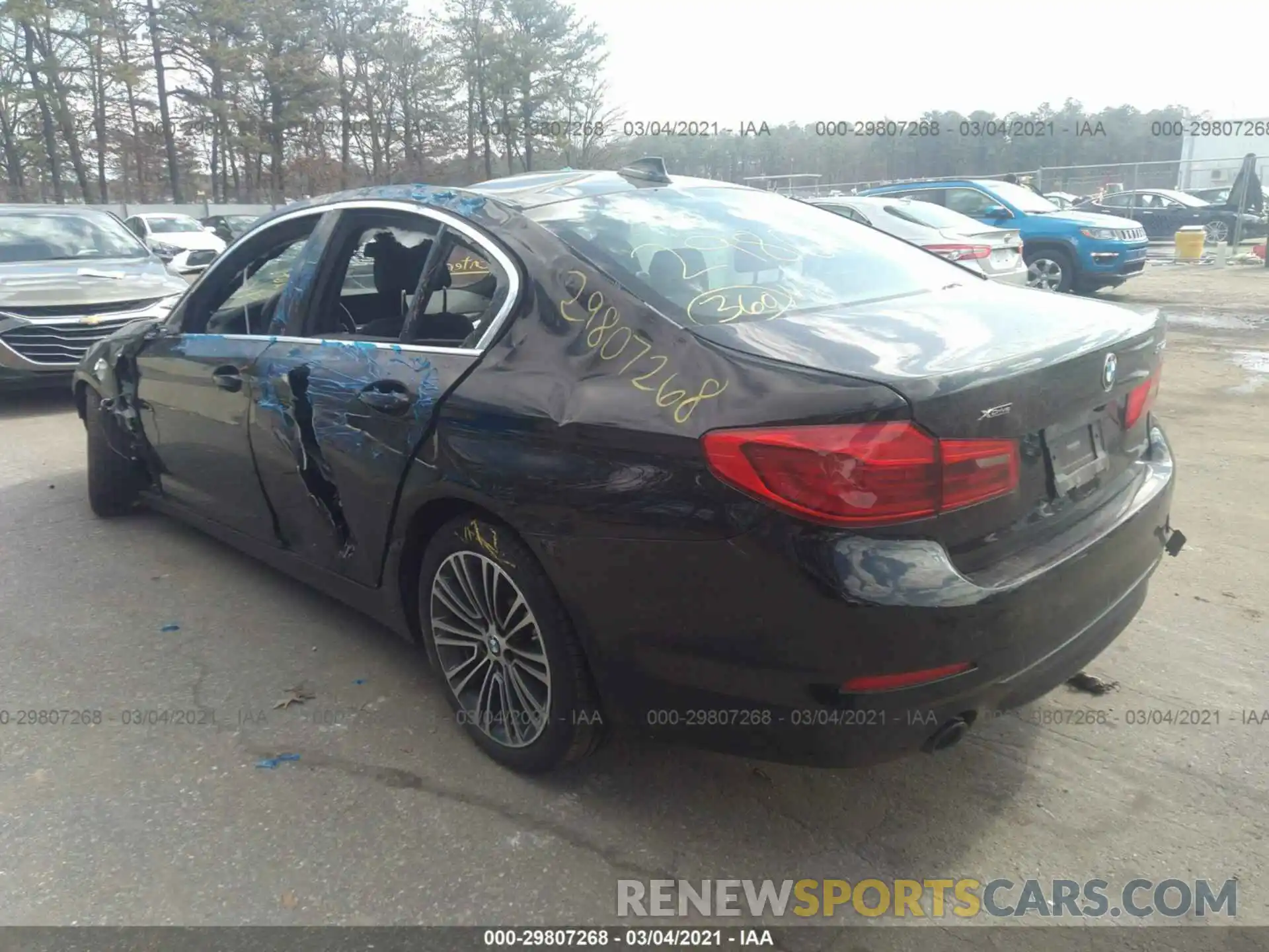 3 Фотография поврежденного автомобиля WBAJA7C59KWW18688 BMW 5 SERIES 2019