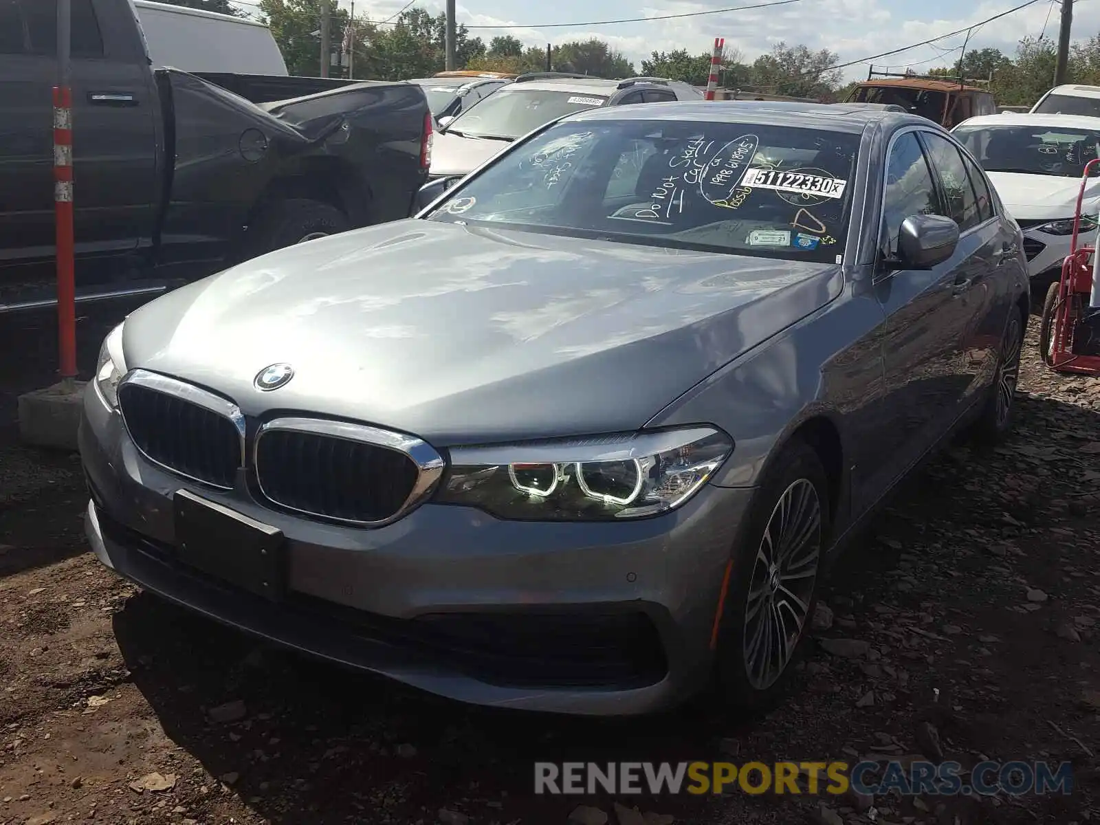 2 Photograph of a damaged car WBAJA7C59KWW27553 BMW 5 SERIES 2019