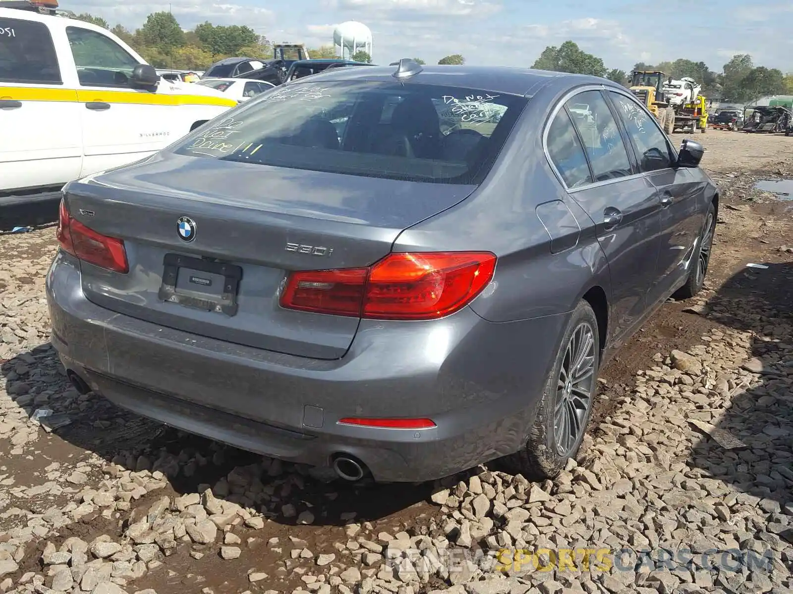 4 Photograph of a damaged car WBAJA7C59KWW27553 BMW 5 SERIES 2019