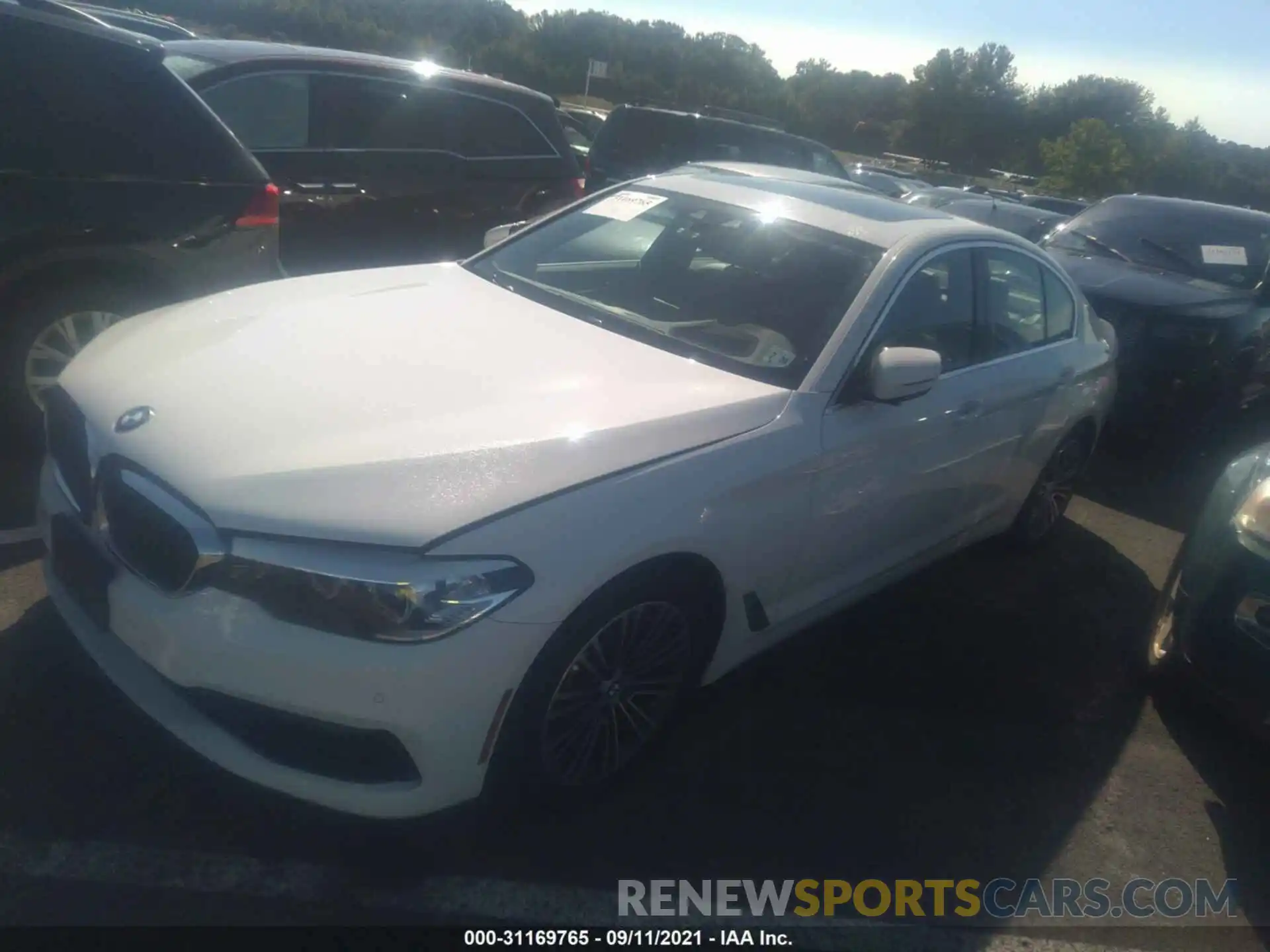 2 Photograph of a damaged car WBAJA7C59KWW40206 BMW 5 SERIES 2019