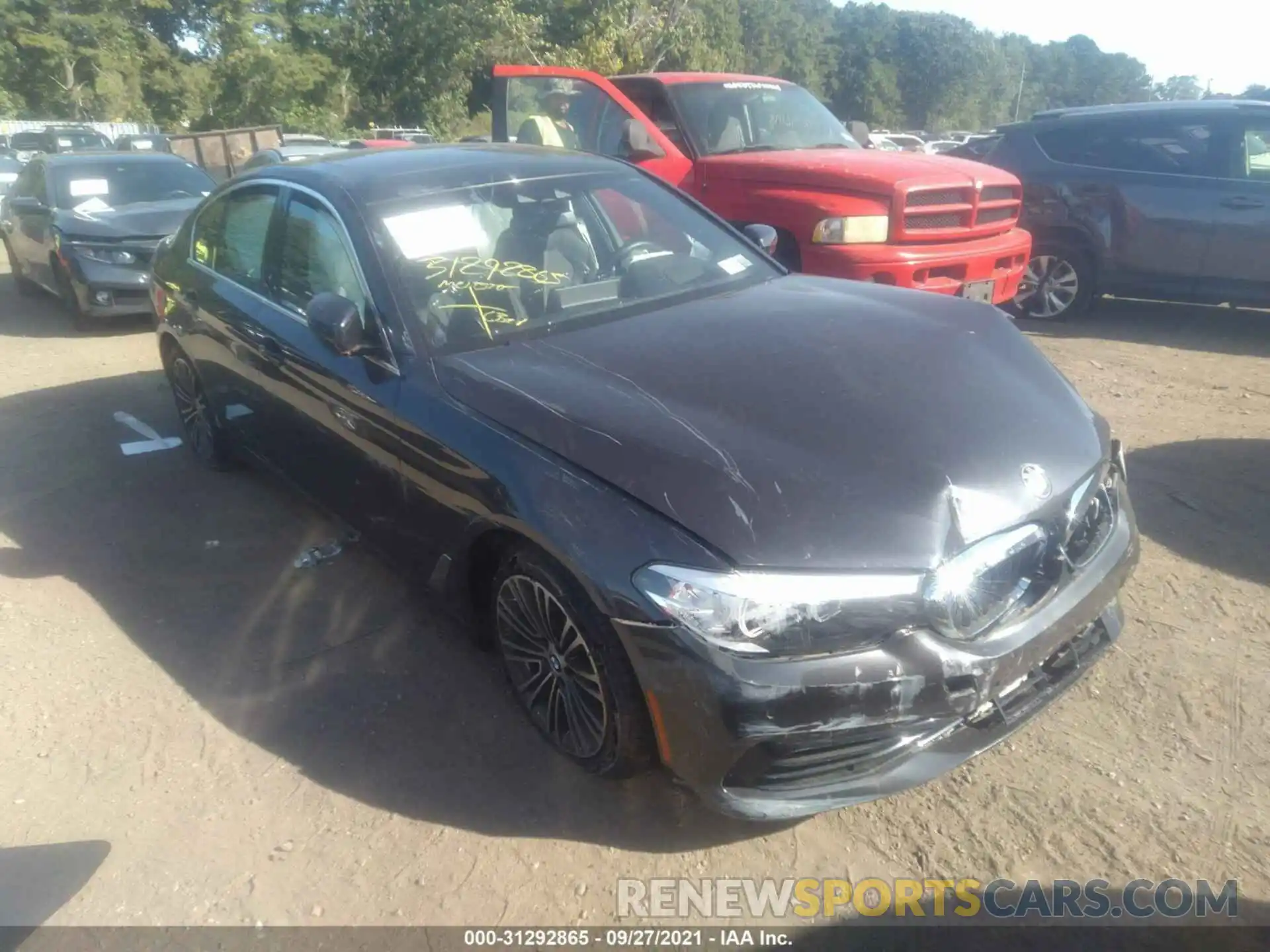 1 Photograph of a damaged car WBAJA7C59KWW46538 BMW 5 SERIES 2019