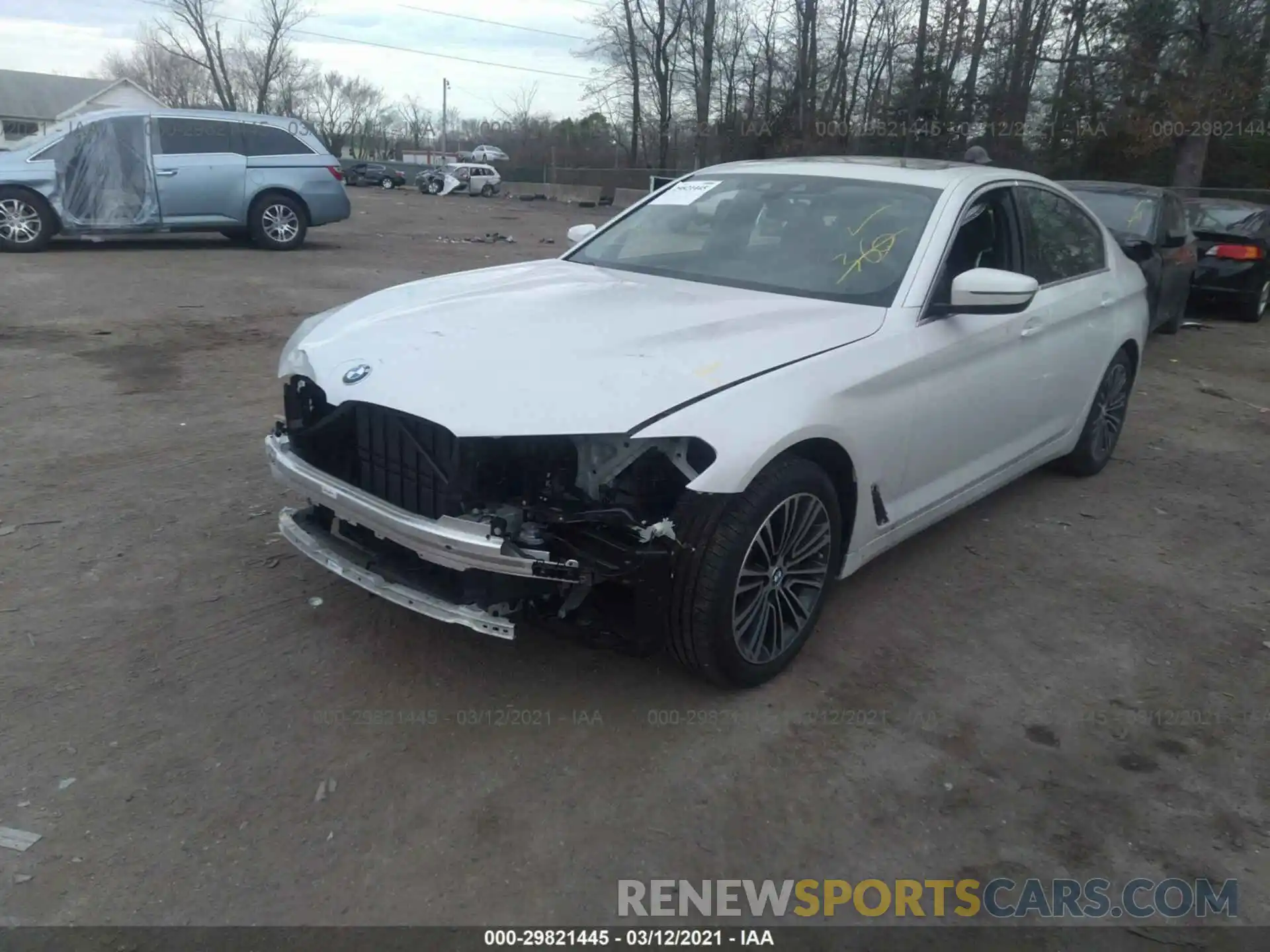 2 Фотография поврежденного автомобиля WBAJA7C59KWW49228 BMW 5 SERIES 2019