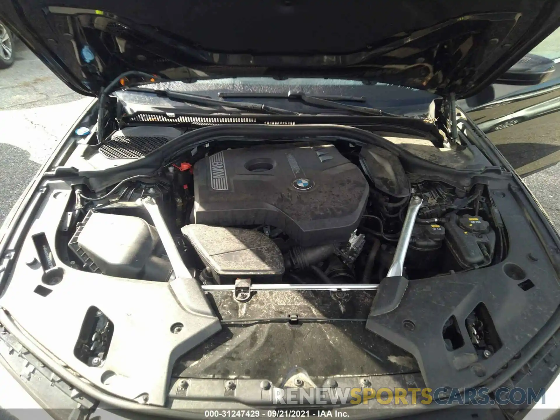 10 Photograph of a damaged car WBAJA7C5XKWW08123 BMW 5 SERIES 2019