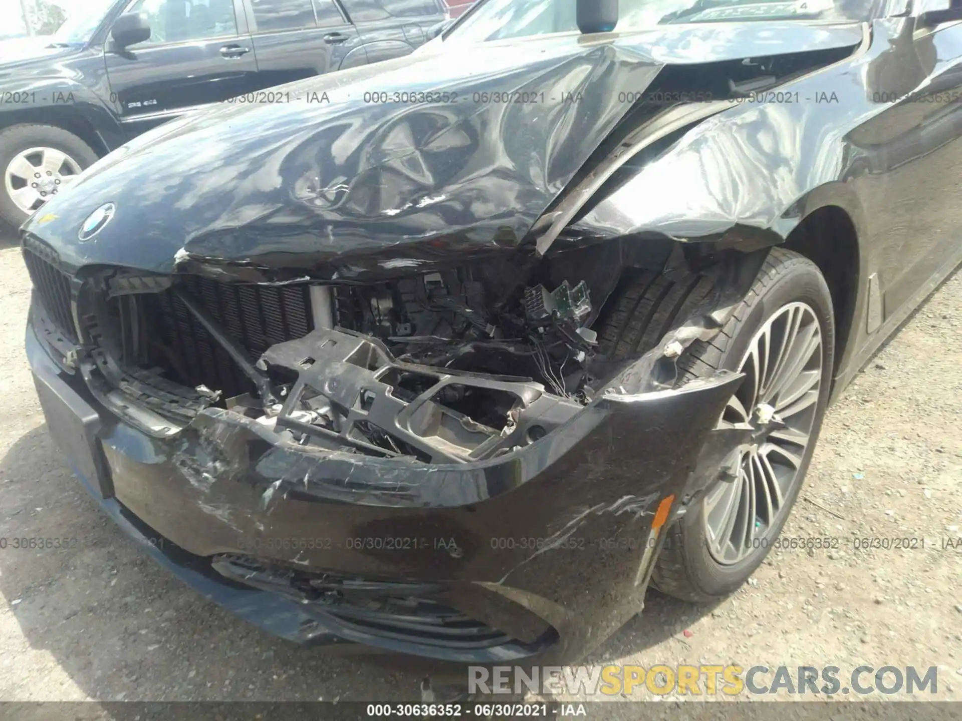 6 Photograph of a damaged car WBAJA7C5XKWW09398 BMW 5 SERIES 2019