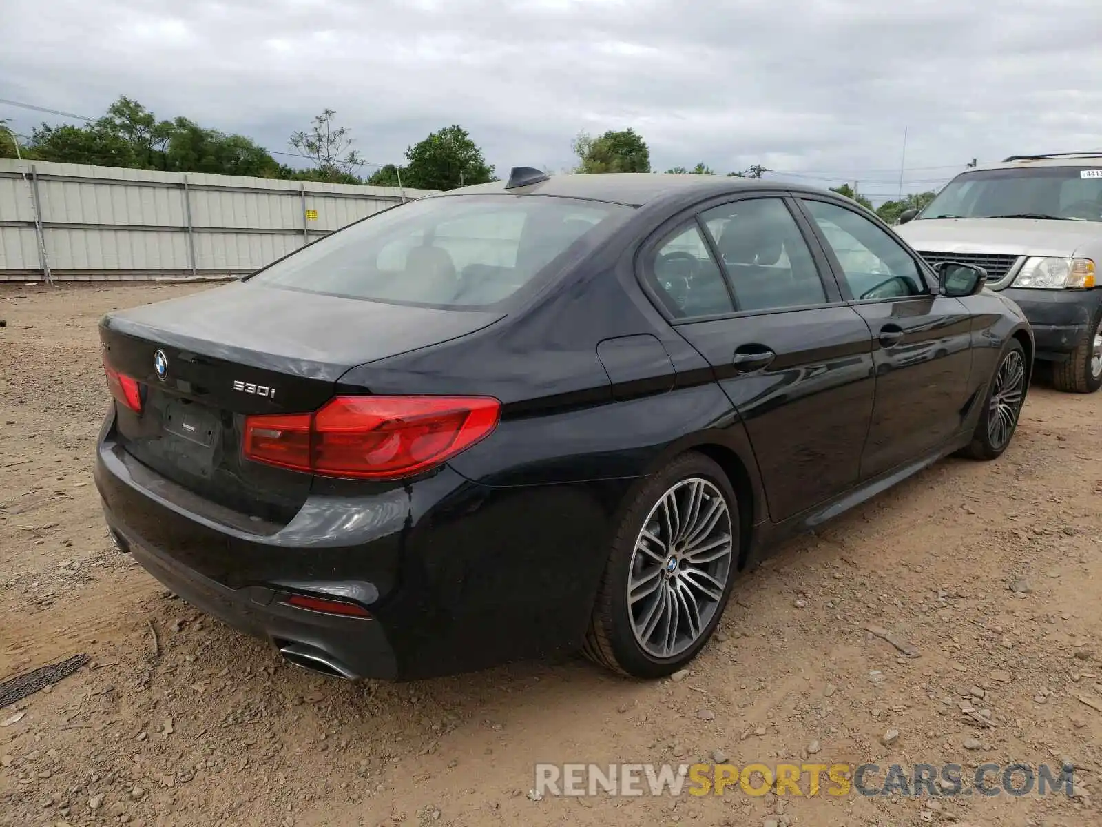 4 Photograph of a damaged car WBAJA7C5XKWW12737 BMW 5 SERIES 2019