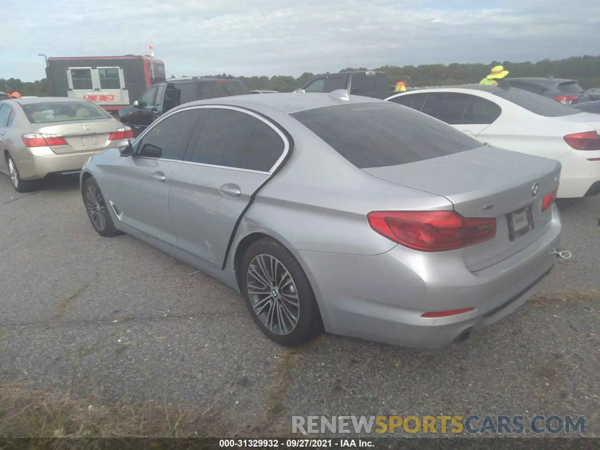 3 Photograph of a damaged car WBAJA7C5XKWW20059 BMW 5 SERIES 2019