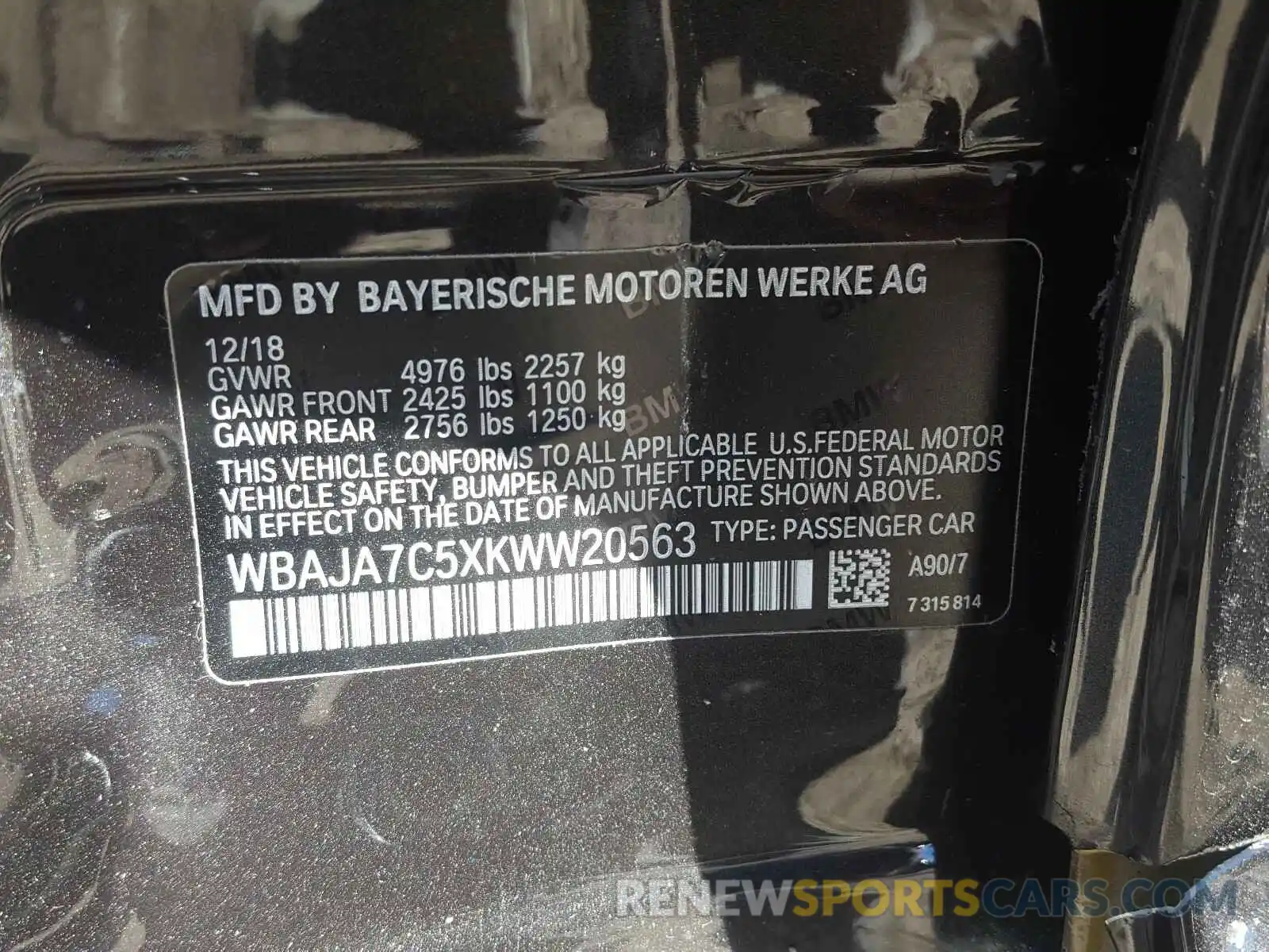 10 Photograph of a damaged car WBAJA7C5XKWW20563 BMW 5 SERIES 2019