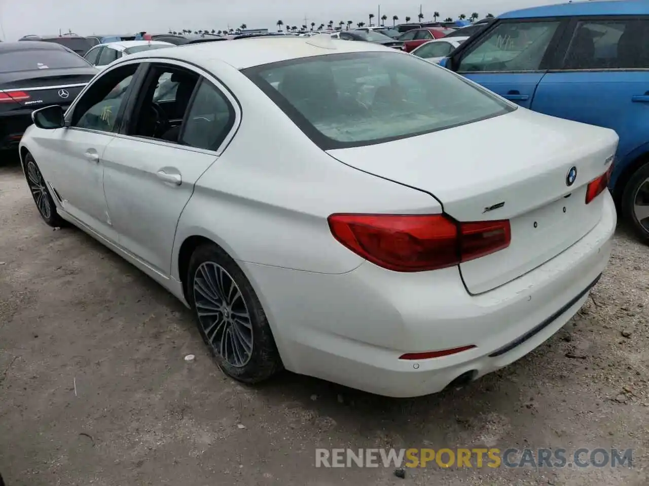 3 Фотография поврежденного автомобиля WBAJA7C5XKWW27240 BMW 5 SERIES 2019