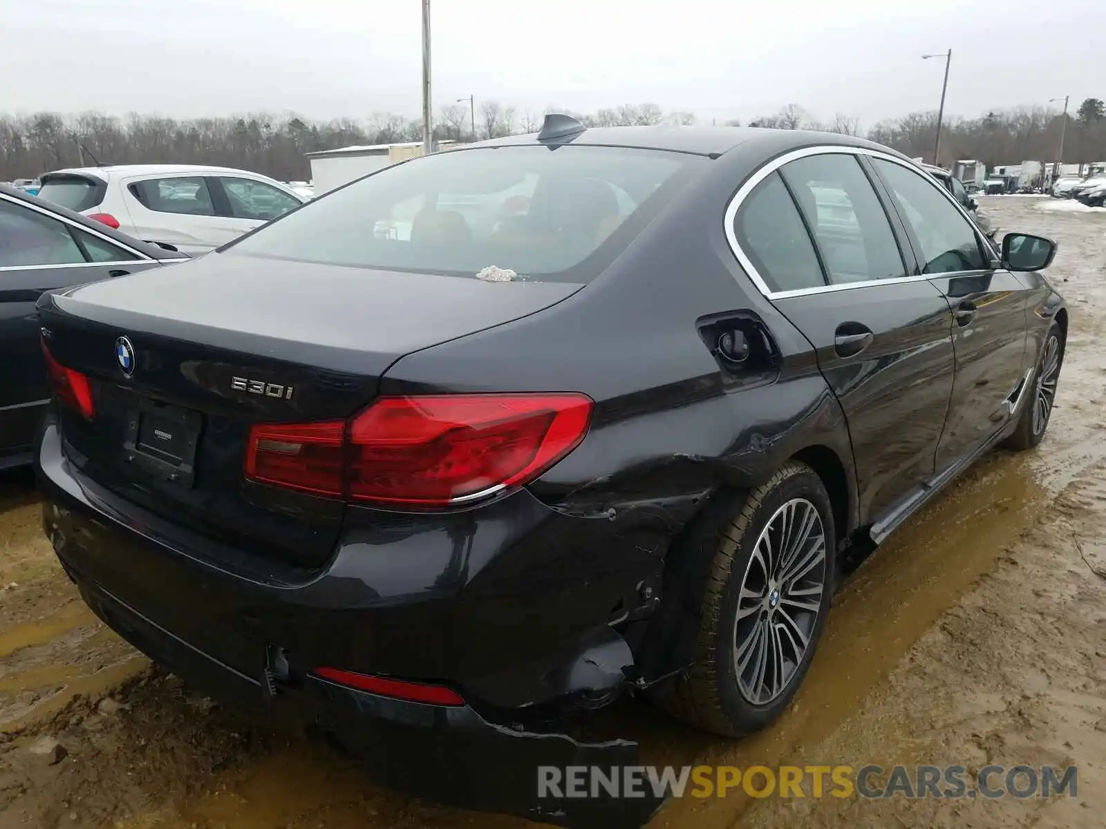 4 Photograph of a damaged car WBAJA7C5XKWW27626 BMW 5 SERIES 2019