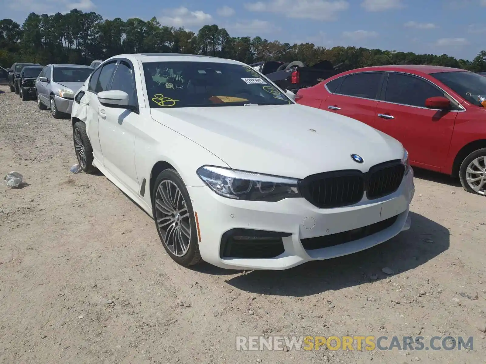 1 Фотография поврежденного автомобиля WBAJA9C50KB253885 BMW 5 SERIES 2019