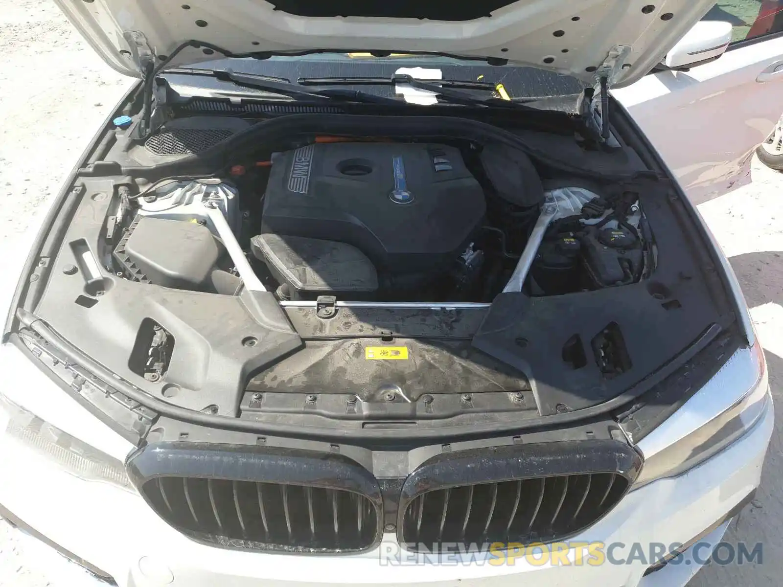 6 Photograph of a damaged car WBAJA9C50KB253885 BMW 5 SERIES 2019