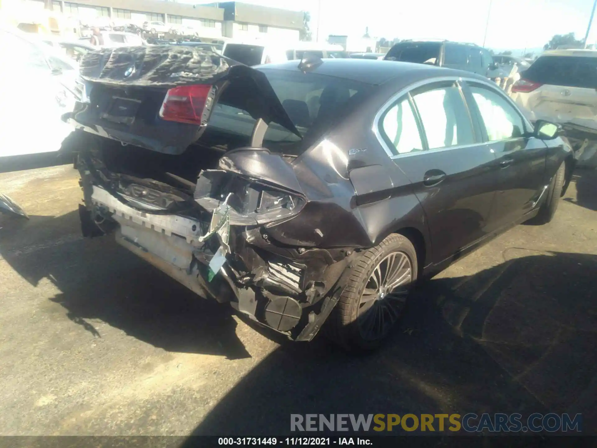 4 Photograph of a damaged car WBAJA9C50KB393158 BMW 5 SERIES 2019