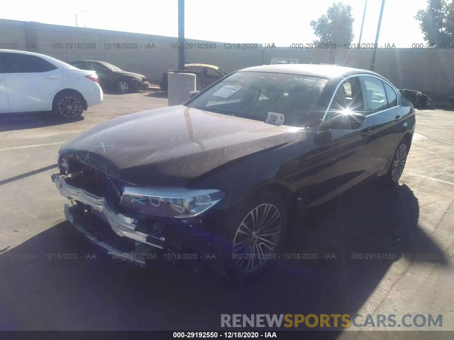 2 Photograph of a damaged car WBAJA9C50KB393578 BMW 5 SERIES 2019