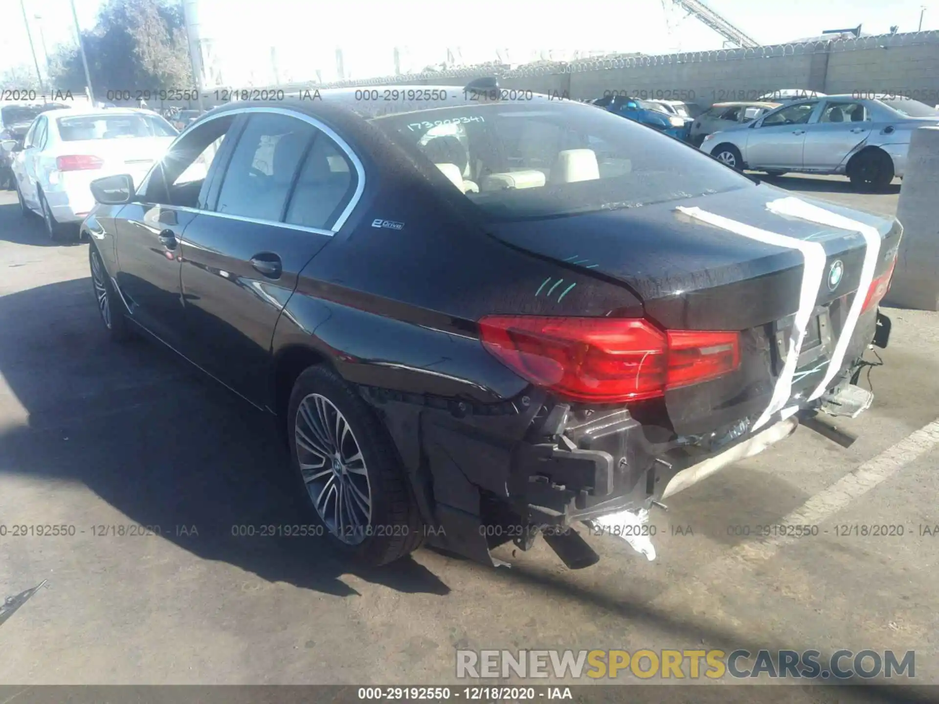 3 Photograph of a damaged car WBAJA9C50KB393578 BMW 5 SERIES 2019