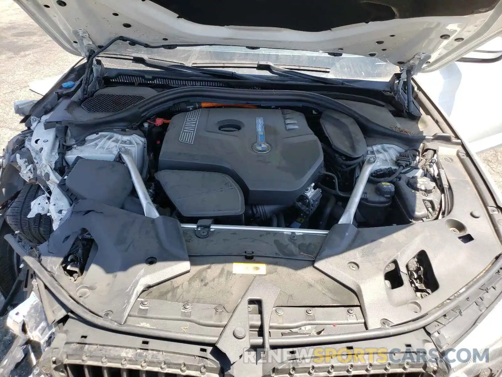 7 Photograph of a damaged car WBAJA9C50KB399252 BMW 5 SERIES 2019