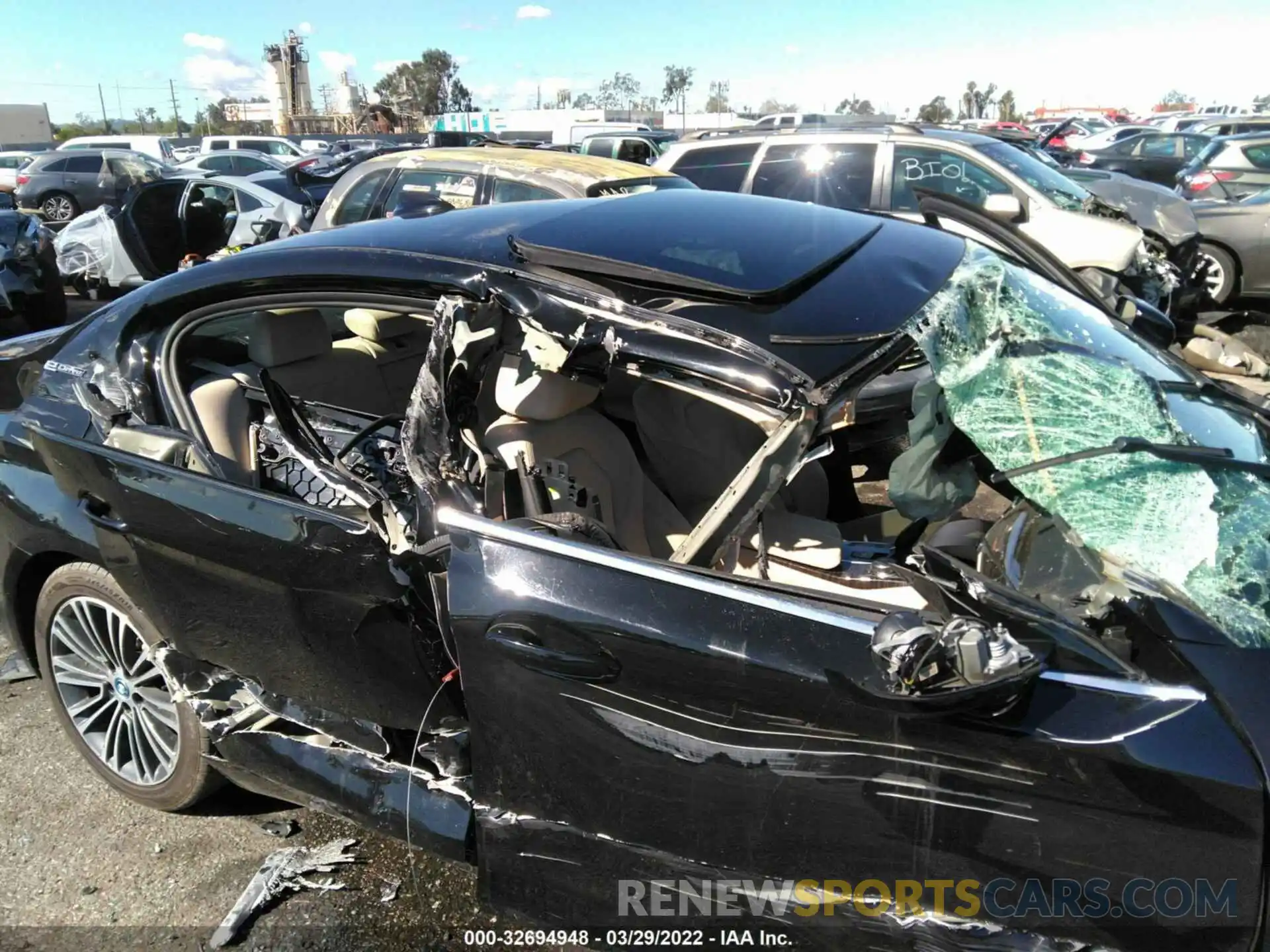 6 Photograph of a damaged car WBAJA9C51KB254723 BMW 5 SERIES 2019