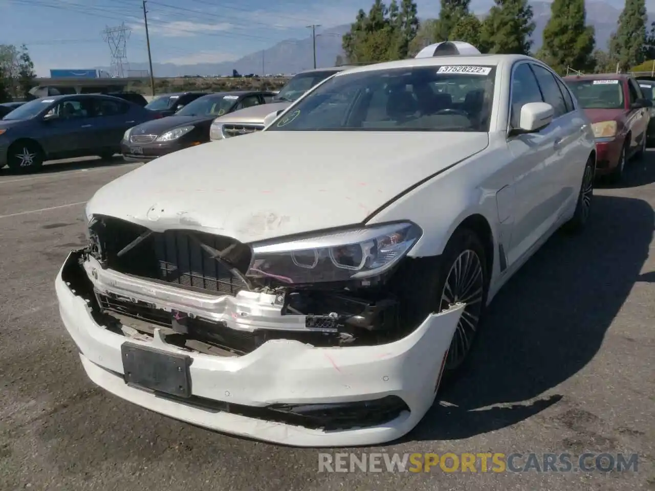 2 Photograph of a damaged car WBAJA9C51KB389572 BMW 5 SERIES 2019