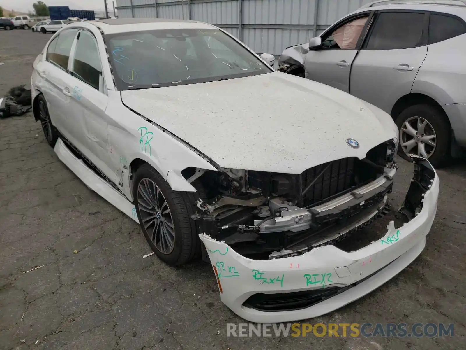 1 Photograph of a damaged car WBAJA9C51KB389765 BMW 5 SERIES 2019