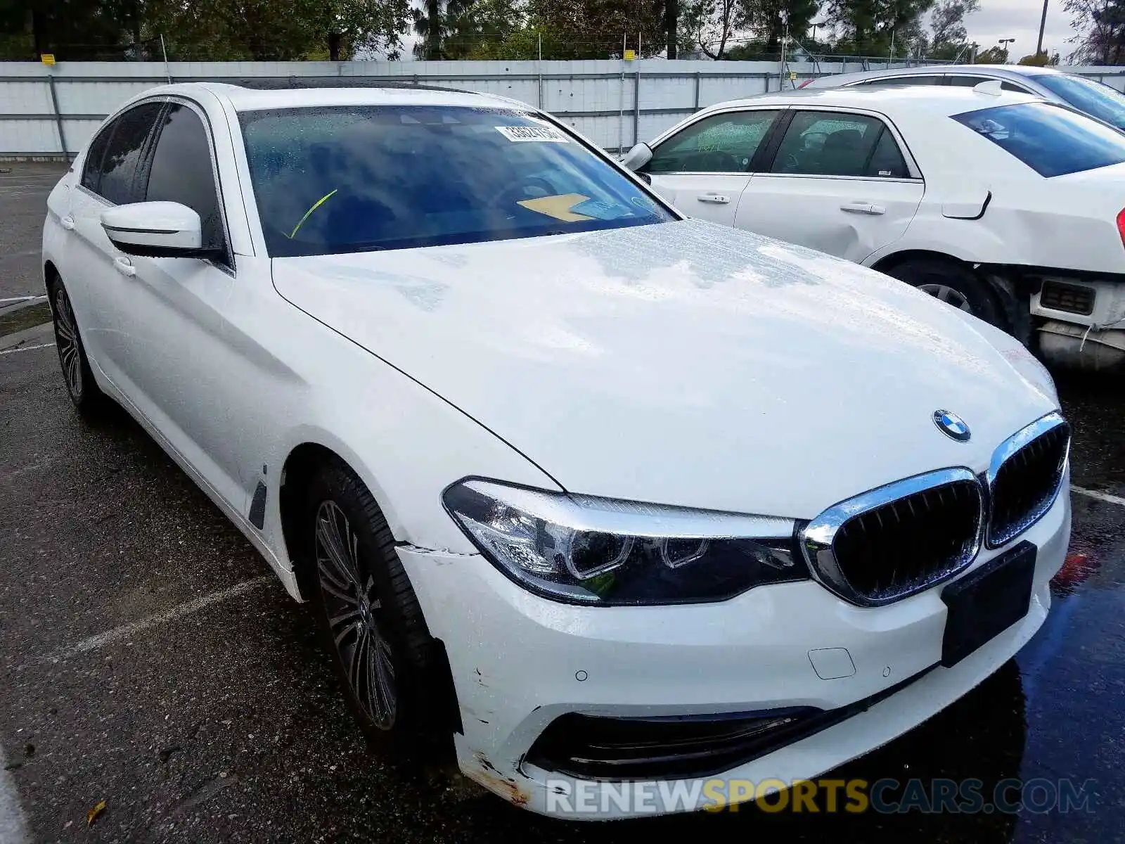 1 Photograph of a damaged car WBAJA9C52KB253984 BMW 5 SERIES 2019