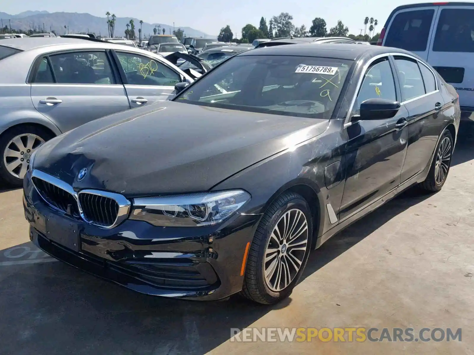 2 Photograph of a damaged car WBAJA9C52KB388656 BMW 5 SERIES 2019