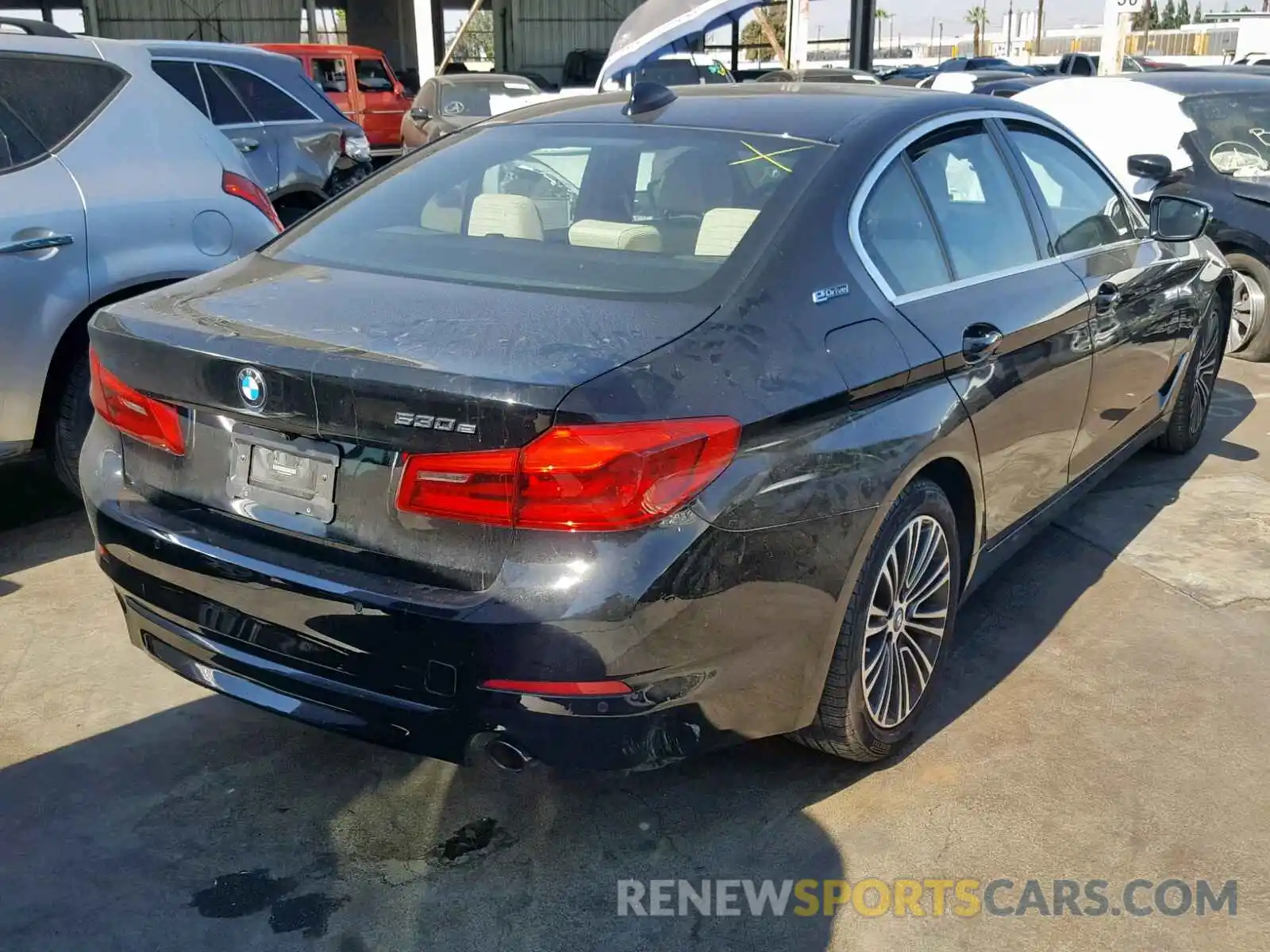 4 Photograph of a damaged car WBAJA9C52KB388656 BMW 5 SERIES 2019