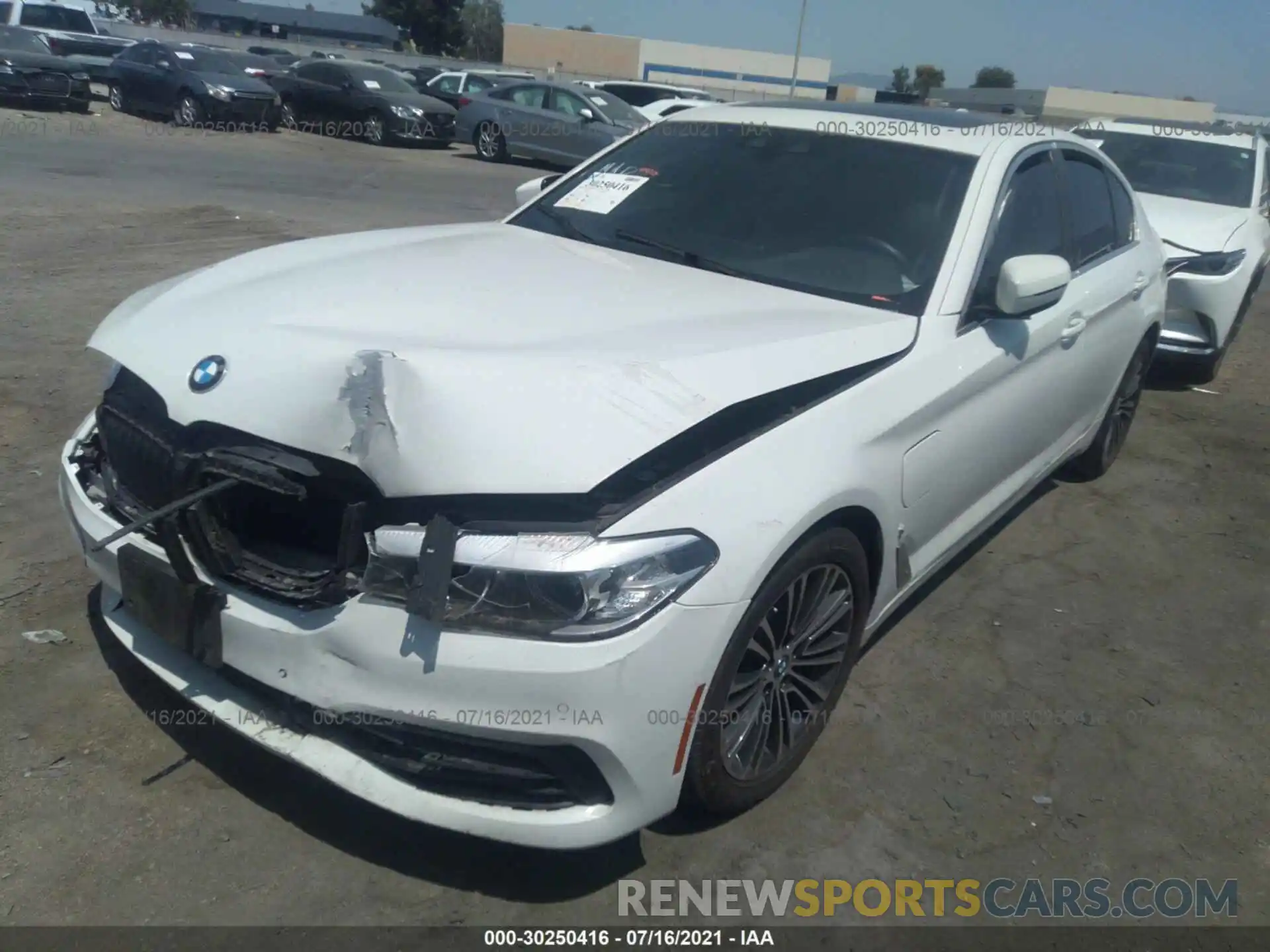 2 Photograph of a damaged car WBAJA9C52KB393971 BMW 5 SERIES 2019