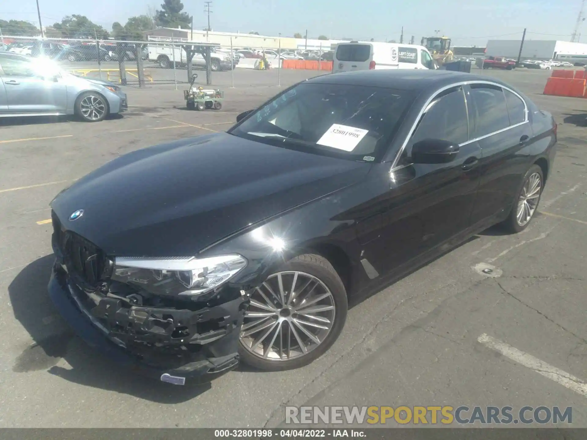 2 Photograph of a damaged car WBAJA9C52KB398569 BMW 5 SERIES 2019