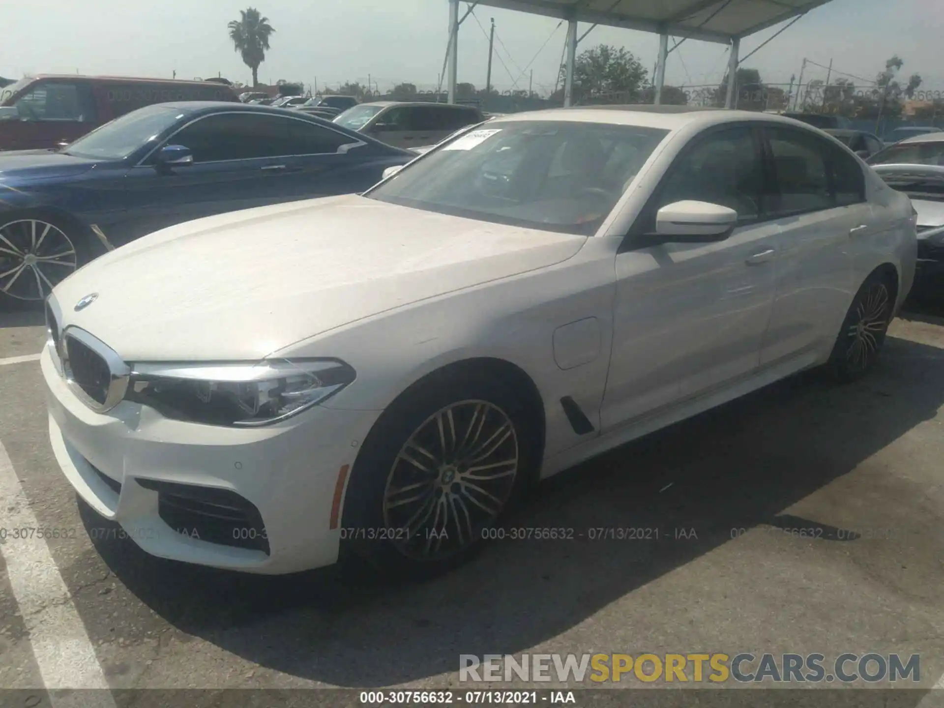 2 Photograph of a damaged car WBAJA9C52KB398717 BMW 5 SERIES 2019