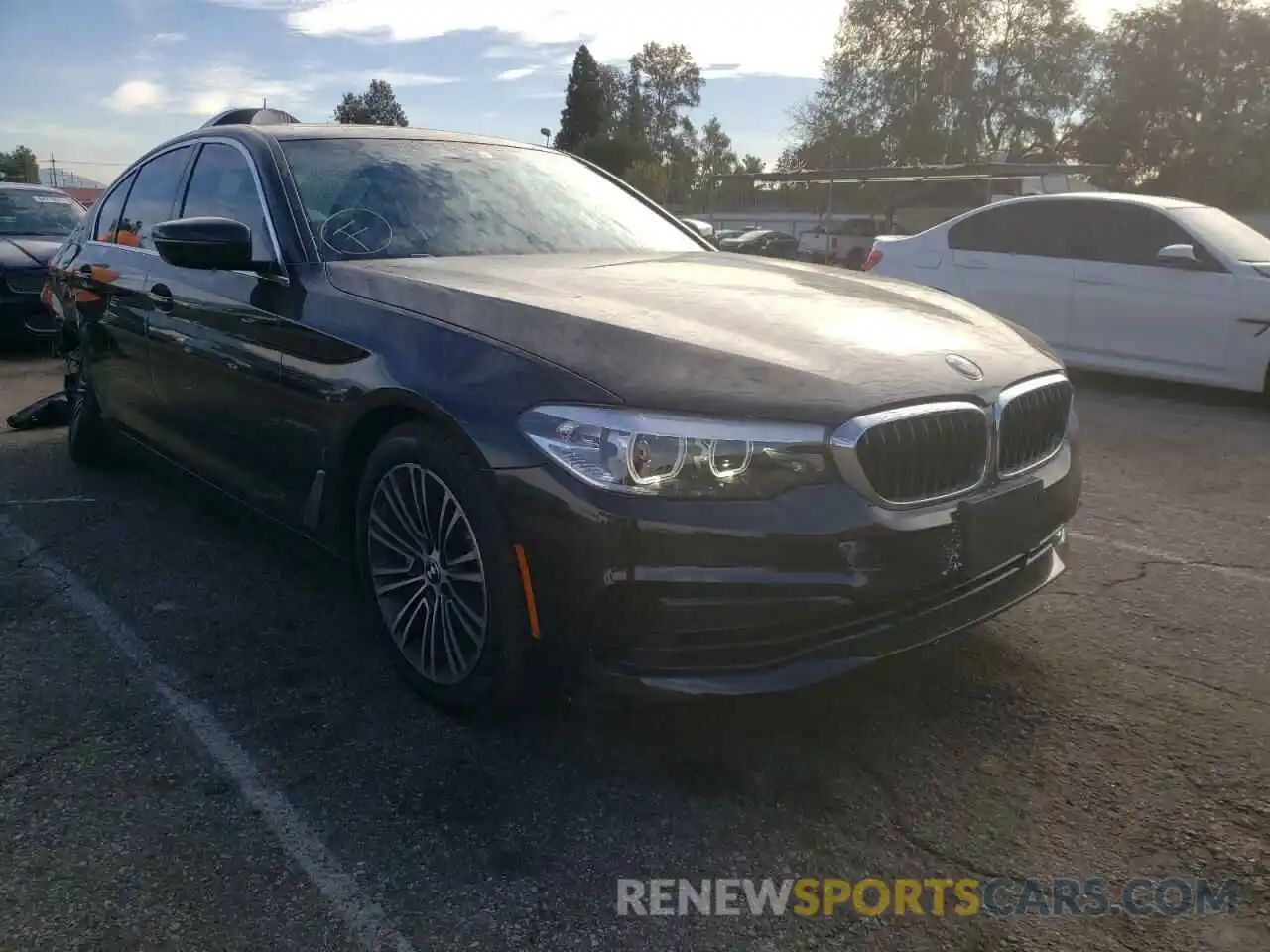 1 Photograph of a damaged car WBAJA9C52KB399236 BMW 5 SERIES 2019