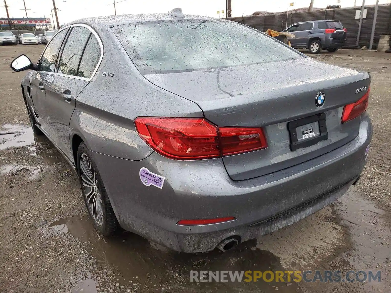 3 Photograph of a damaged car WBAJA9C52KB399432 BMW 5 SERIES 2019