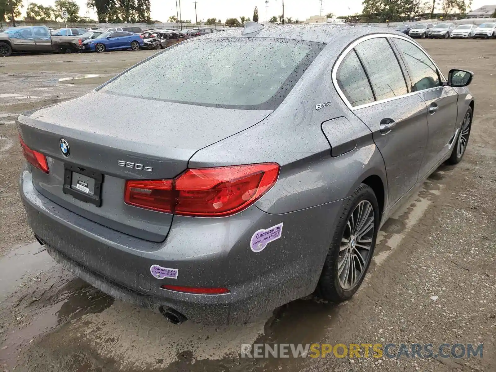 4 Photograph of a damaged car WBAJA9C52KB399432 BMW 5 SERIES 2019