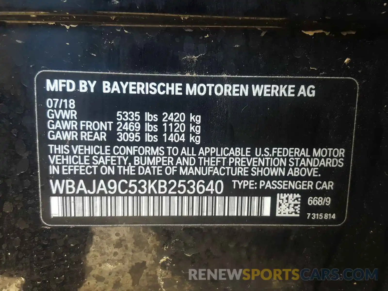 10 Photograph of a damaged car WBAJA9C53KB253640 BMW 5 SERIES 2019