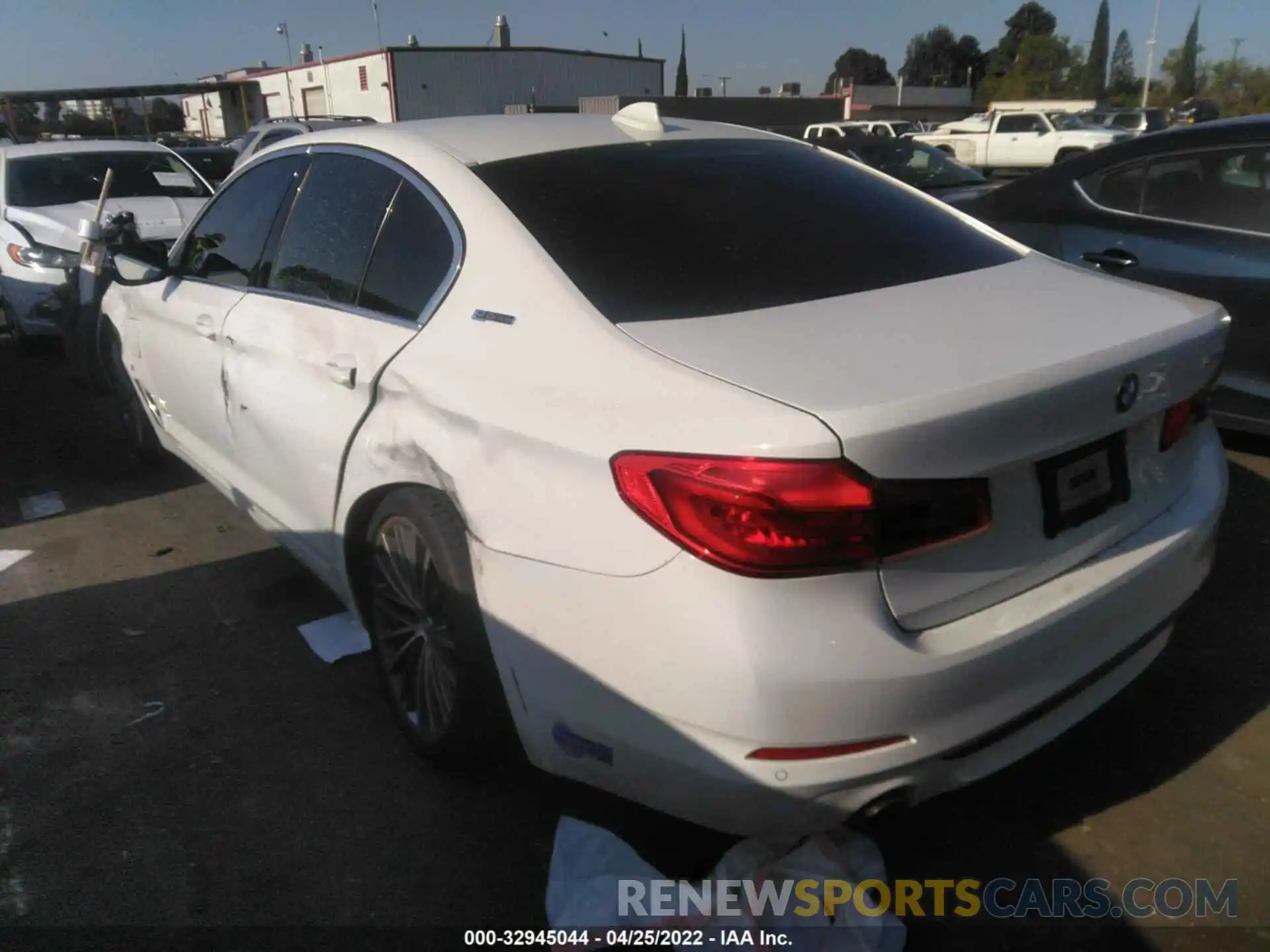 3 Photograph of a damaged car WBAJA9C53KB254920 BMW 5 SERIES 2019