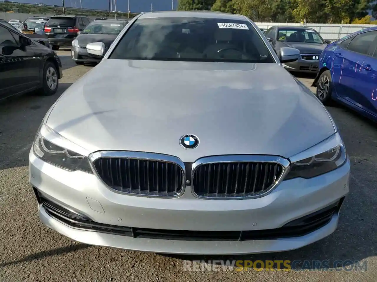 5 Photograph of a damaged car WBAJA9C53KB388259 BMW 5 SERIES 2019