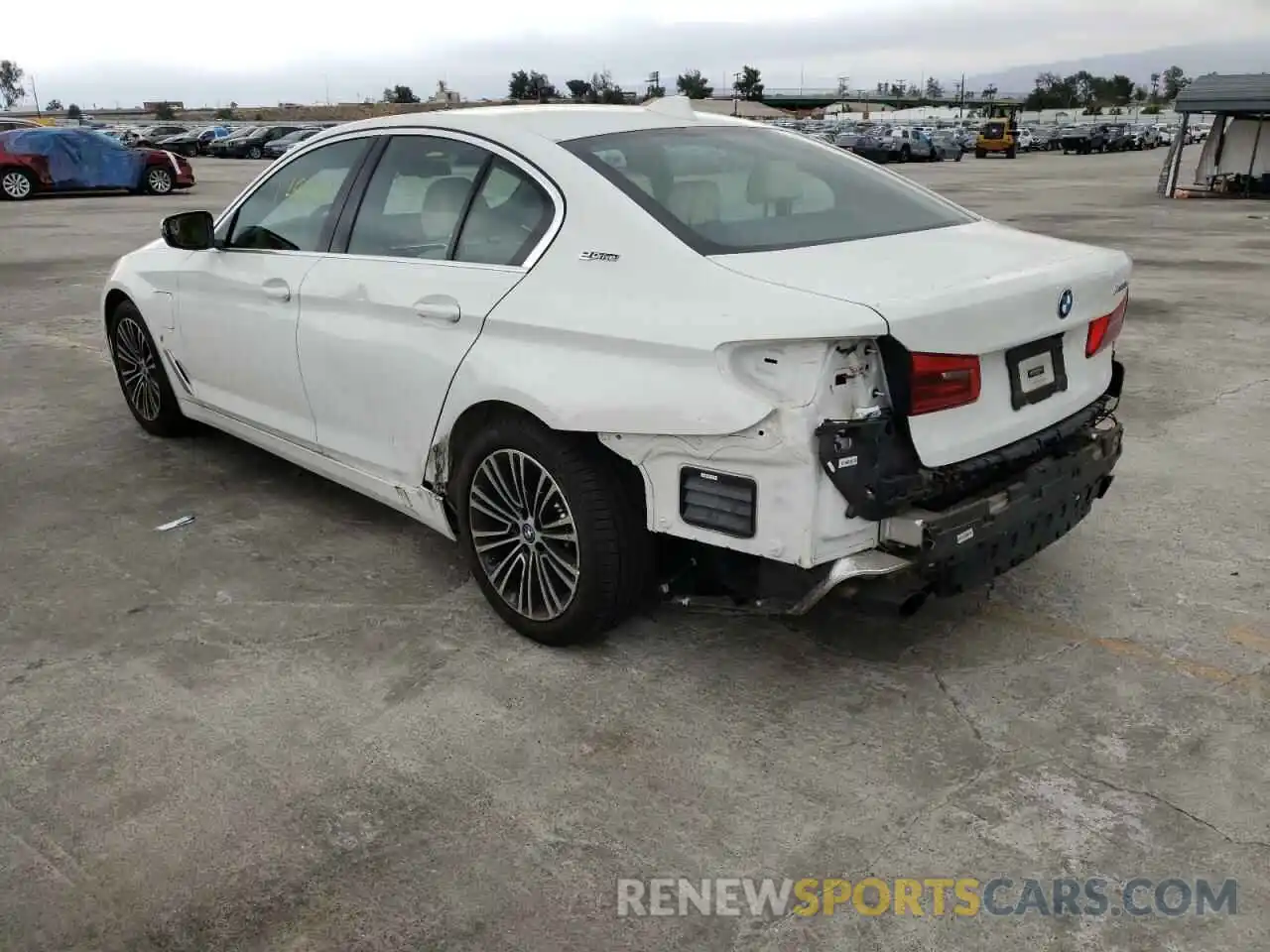 3 Photograph of a damaged car WBAJA9C53KB392540 BMW 5 SERIES 2019