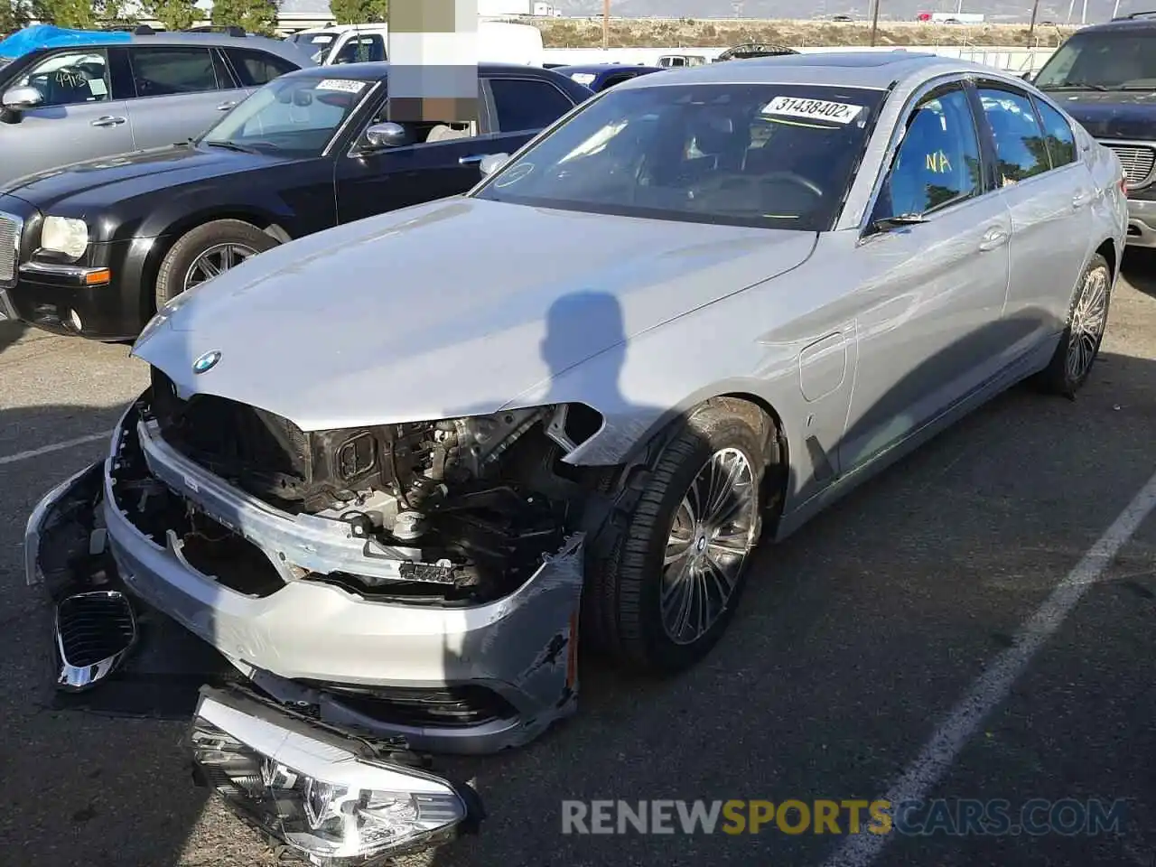 2 Photograph of a damaged car WBAJA9C53KB392702 BMW 5 SERIES 2019