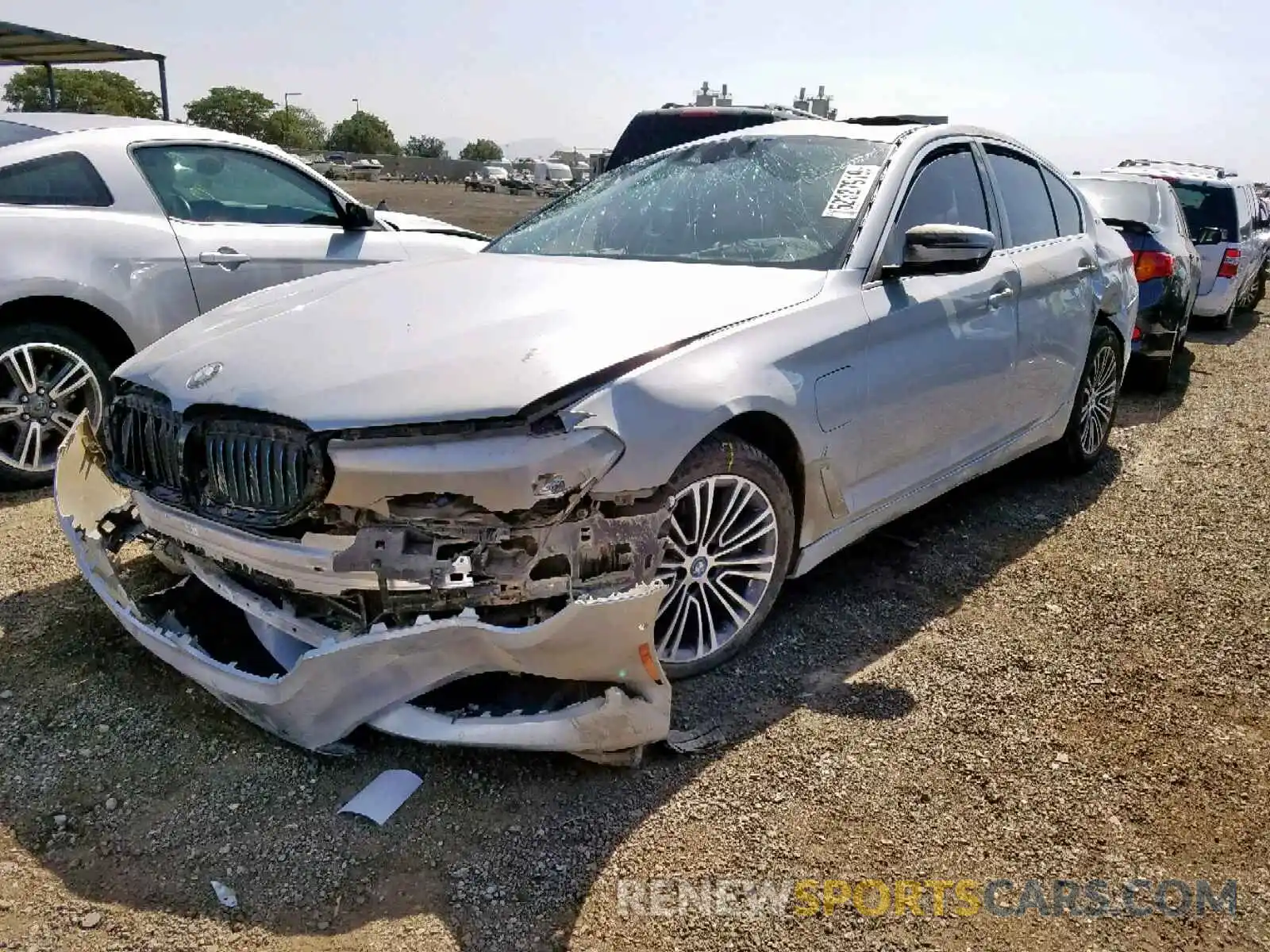 2 Photograph of a damaged car WBAJA9C54KB388190 BMW 5 SERIES 2019