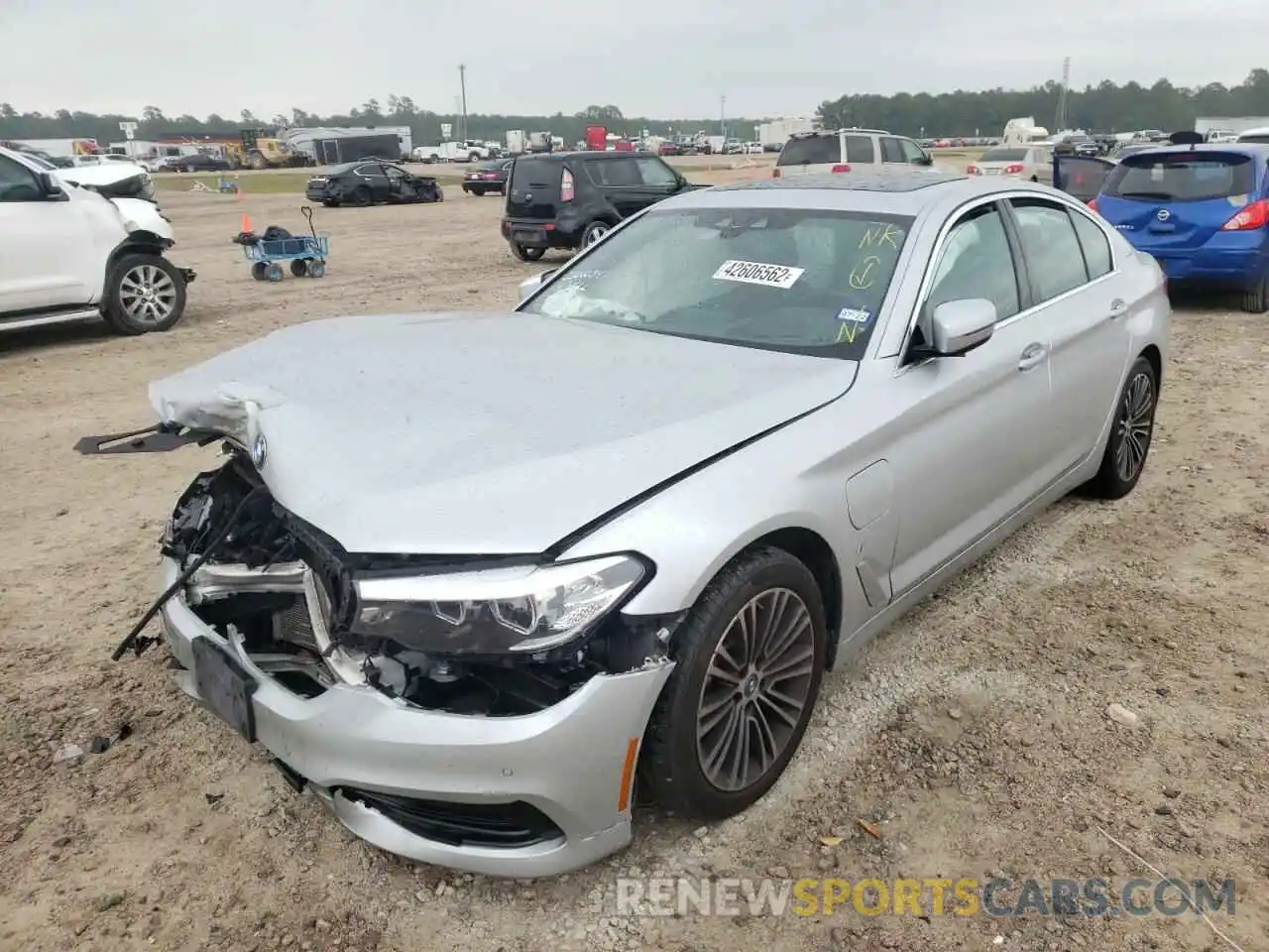 2 Photograph of a damaged car WBAJA9C54KB392787 BMW 5 SERIES 2019