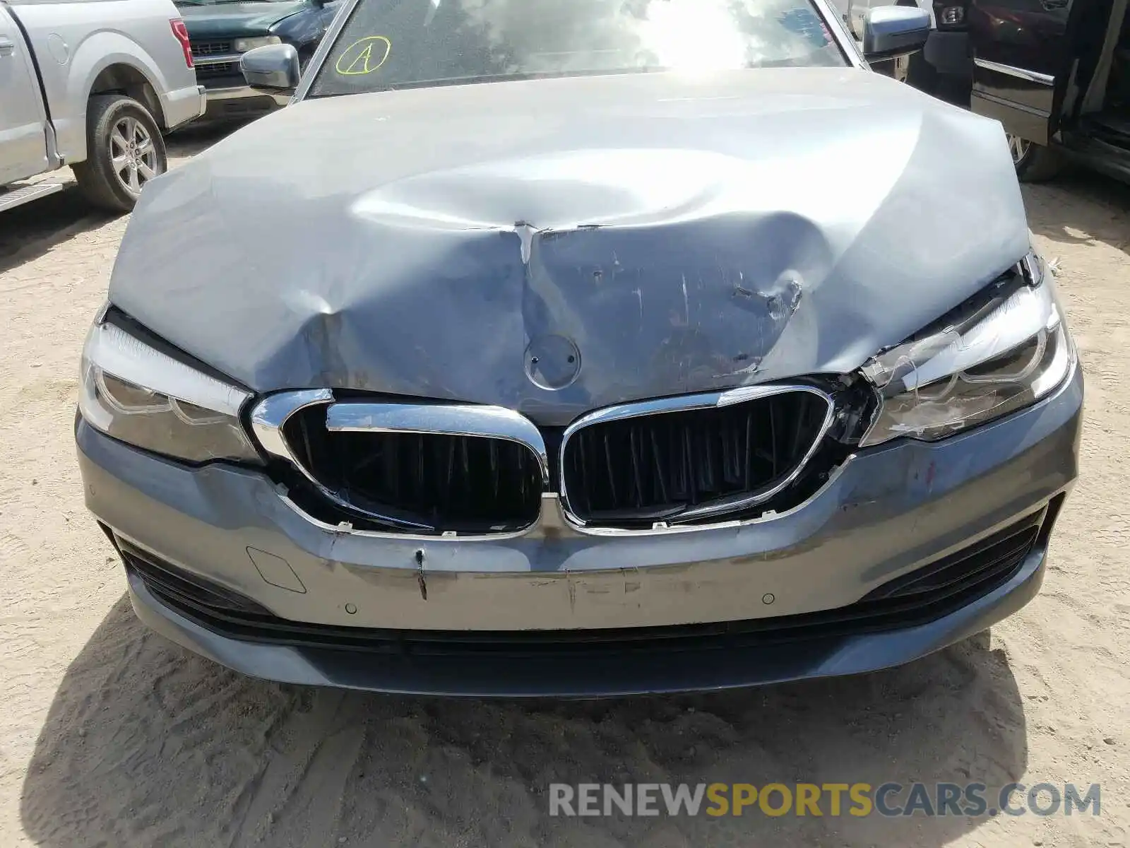 7 Фотография поврежденного автомобиля WBAJA9C54KB393261 BMW 5 SERIES 2019