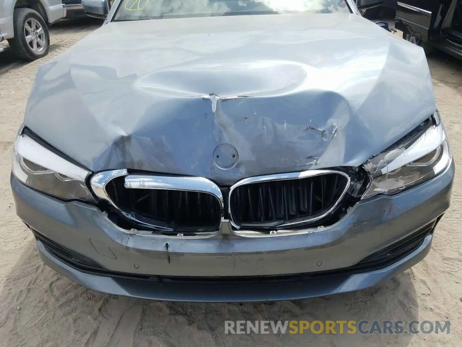 9 Фотография поврежденного автомобиля WBAJA9C54KB393261 BMW 5 SERIES 2019