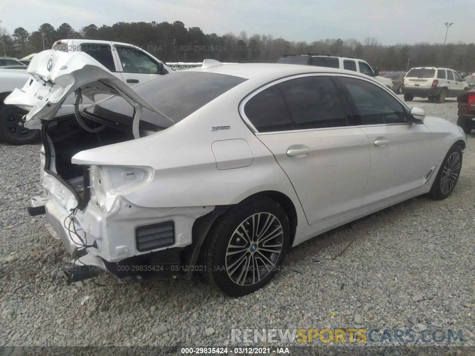 4 Photograph of a damaged car WBAJA9C54KB393874 BMW 5 SERIES 2019