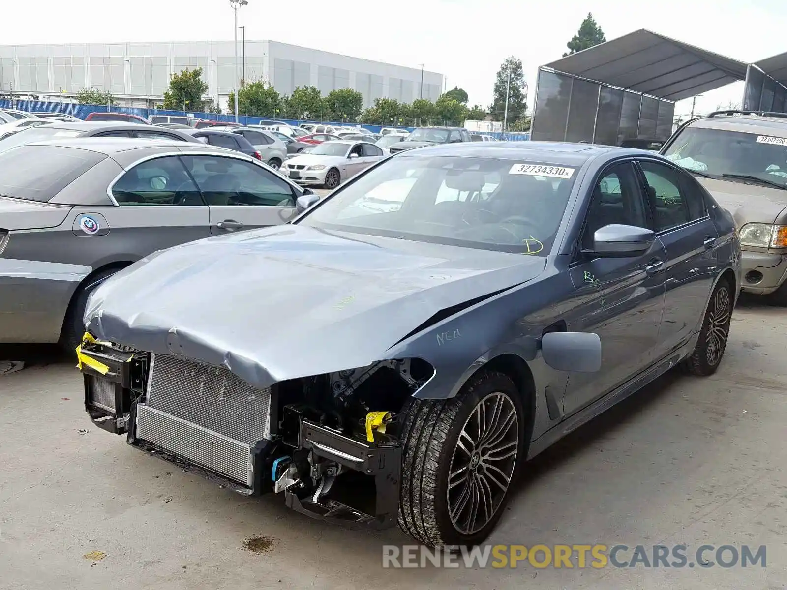 2 Photograph of a damaged car WBAJA9C55KB254255 BMW 5 SERIES 2019