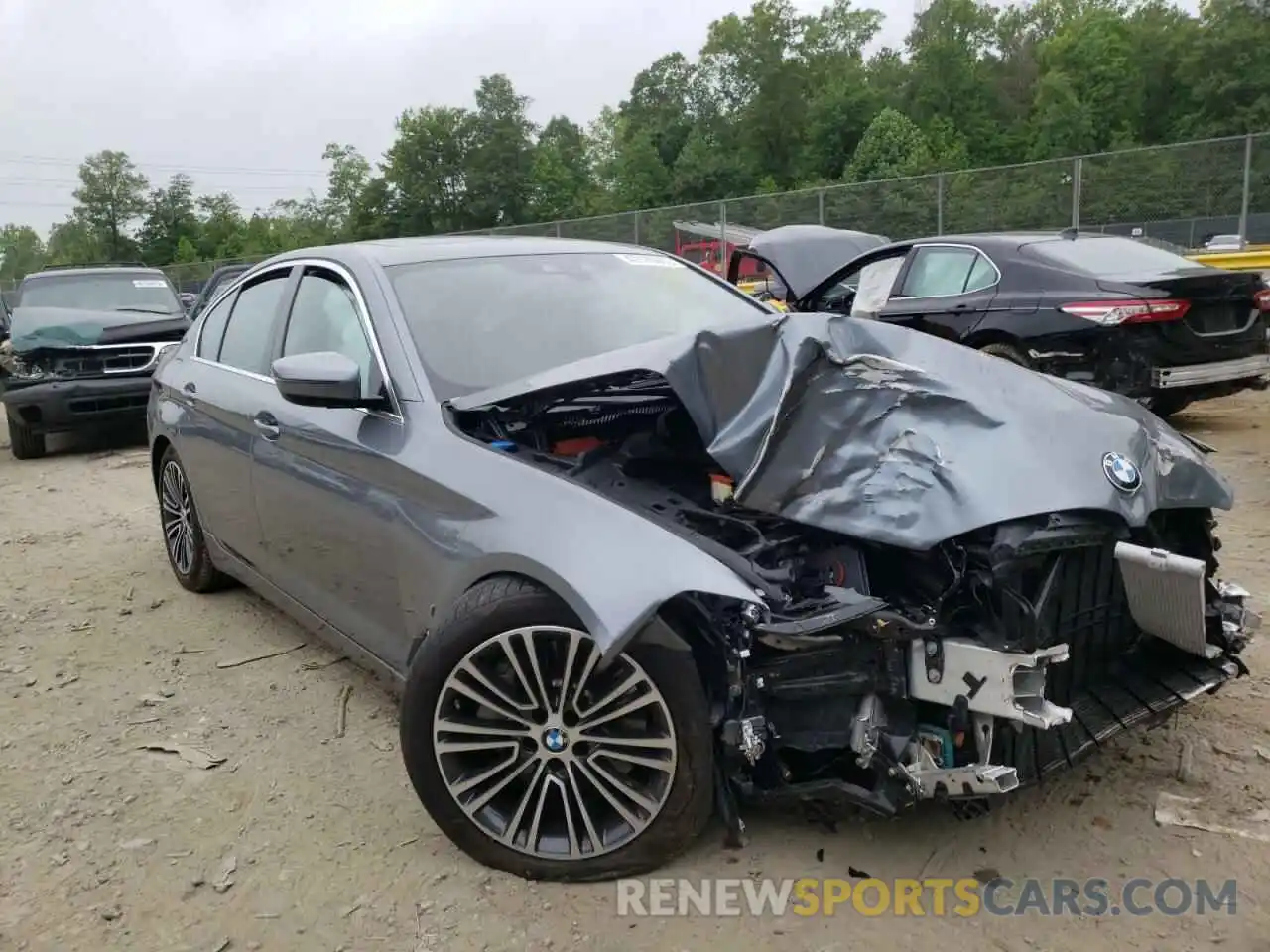 1 Photograph of a damaged car WBAJA9C55KB391714 BMW 5 SERIES 2019