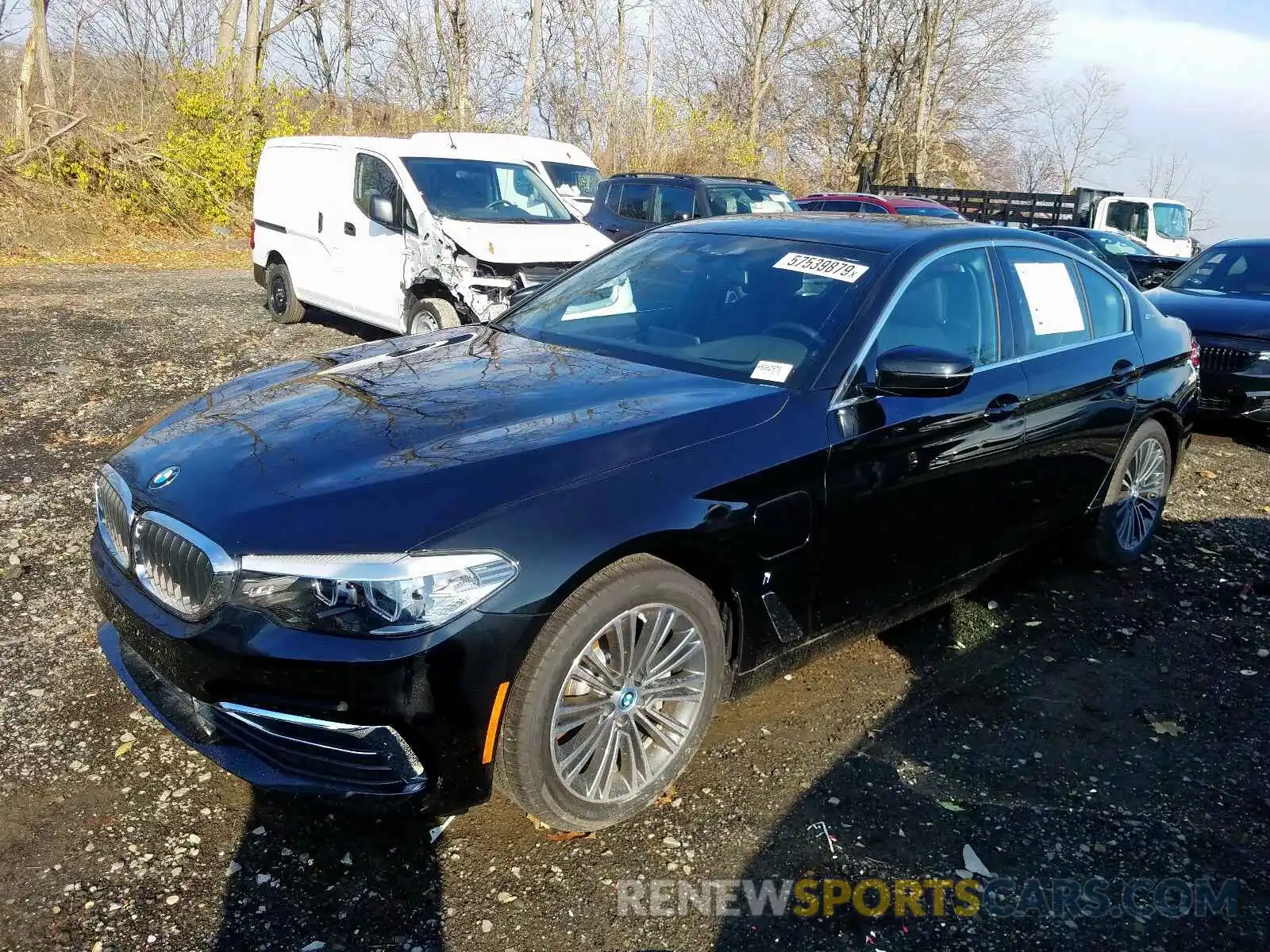 2 Photograph of a damaged car WBAJA9C55KB392975 BMW 5 SERIES 2019